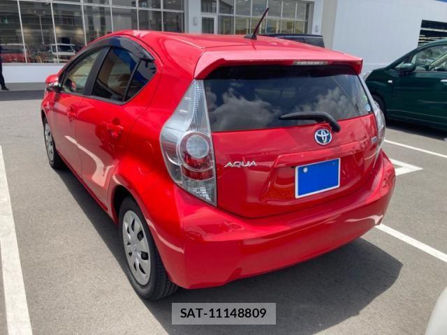 Toyota AQUA 2012-10 7325674-3