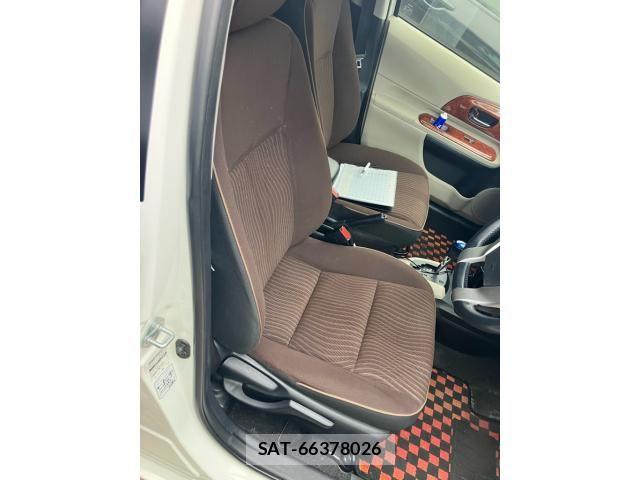 Toyota AQUA 2012-07 7325676-15