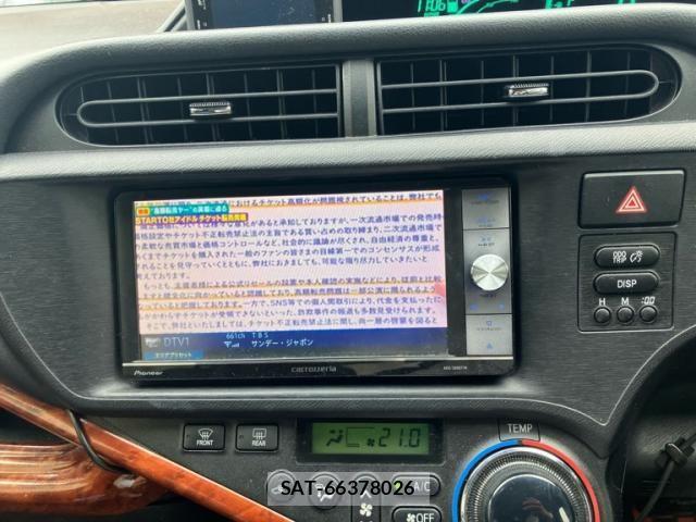 Toyota AQUA 2012-07 7325676-21