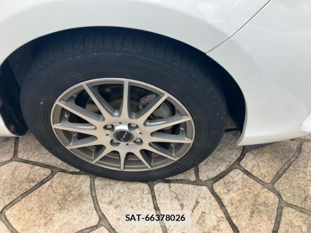 Toyota AQUA 2012-07 7325676-7