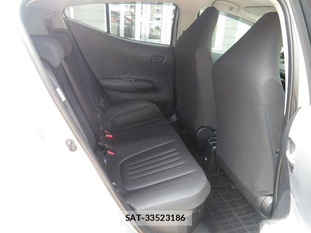 Toyota AQUA 2023-05 7325611-18