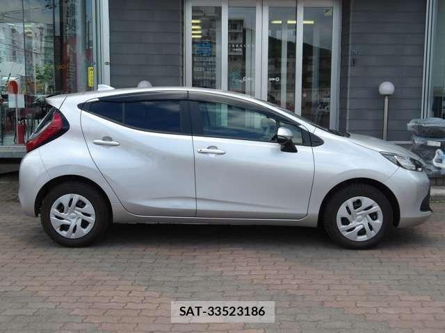 Toyota AQUA 2023-05 7325611-29