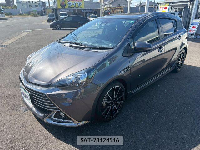 Toyota AQUA 2017-02 7325645-0