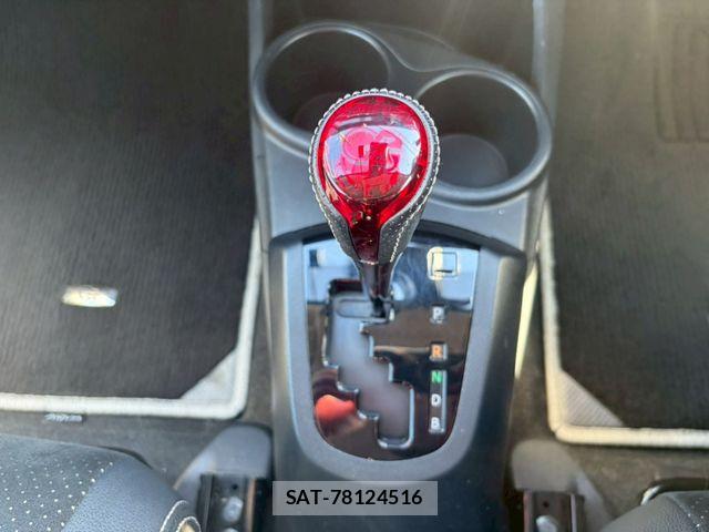 Toyota AQUA 2017-02 7325645-10