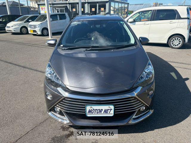 Toyota AQUA 2017-02 7325645-14