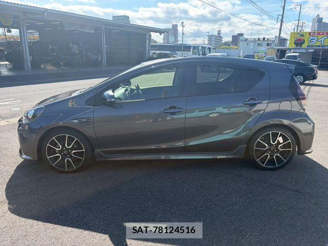 Toyota AQUA 2017-02 7325645-19