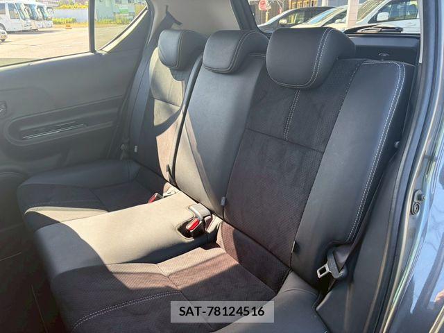 Toyota AQUA 2017-02 7325645-4