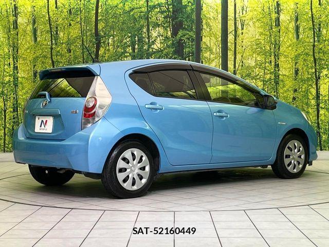 Toyota AQUA 2014-07 7325648-16