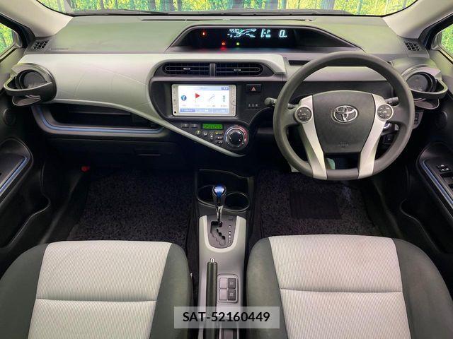 Toyota AQUA 2014-07 7325648-1