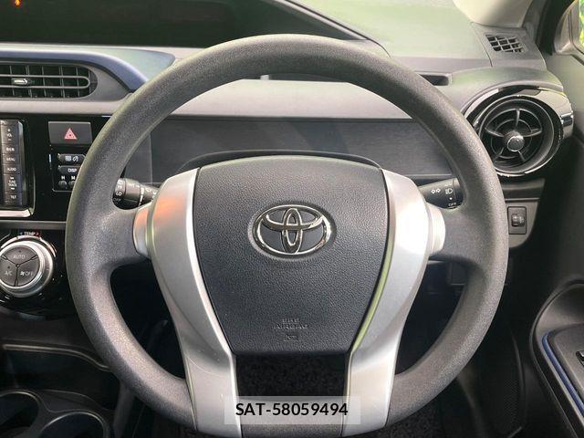 Toyota AQUA 2015-10 7325642-10