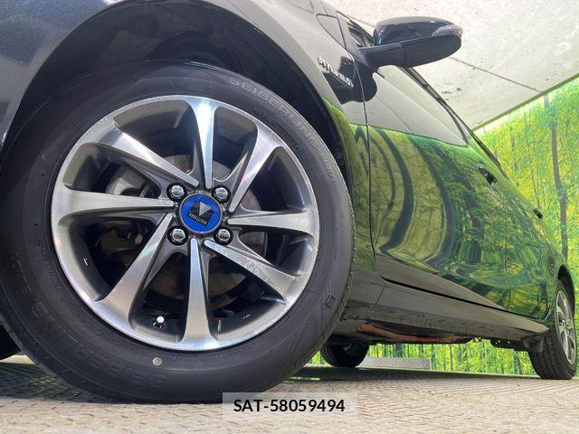 Toyota AQUA 2015-10 7325642-12