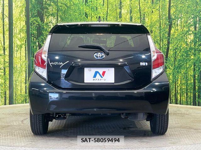 Toyota AQUA 2015-10 7325642-14
