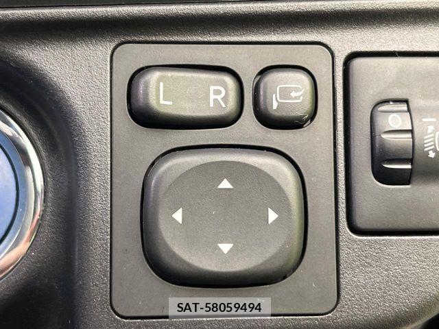 Toyota AQUA 2015-10 7325642-5