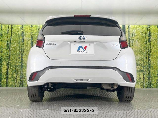 Toyota AQUA 2021-11 7325620-14