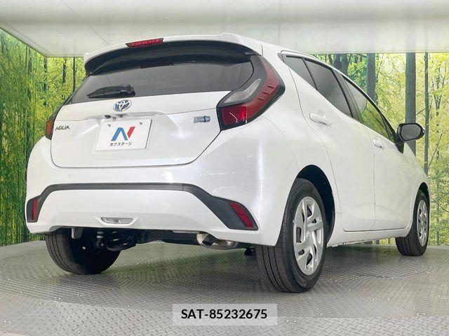 Toyota AQUA 2021-11 7325620-16