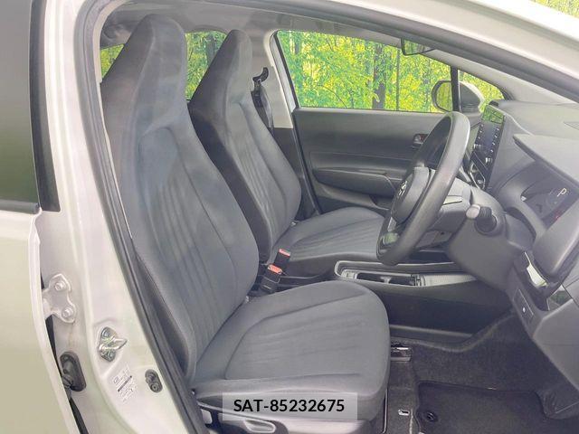 Toyota AQUA 2021-11 7325620-7