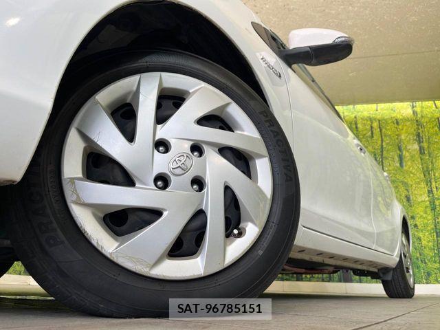 Toyota AQUA 2015-05 7325647-12