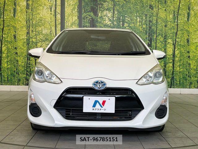Toyota AQUA 2015-05 7325647-13