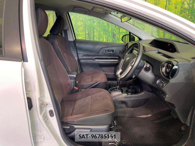 Toyota AQUA 2015-05 7325647-7