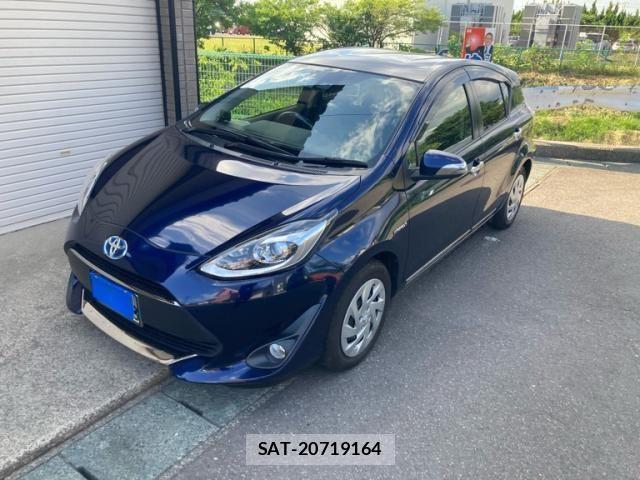 Toyota AQUA 2018-03 7356810-4