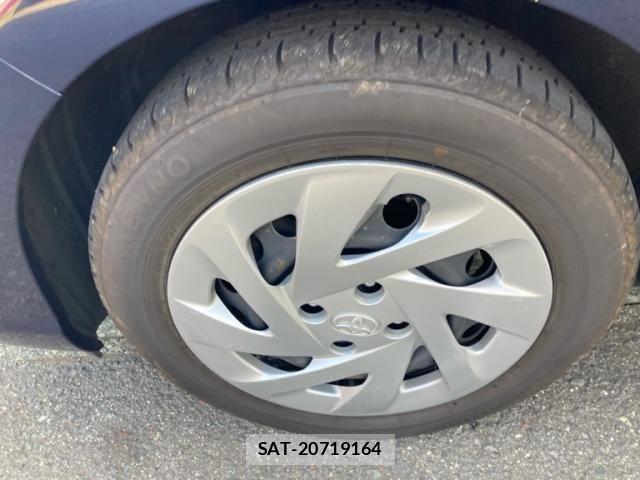 Toyota AQUA 2018-03 7356810-7