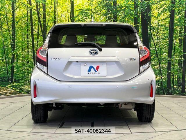 Toyota AQUA 2019-12 7356792-14