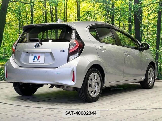 Toyota AQUA 2019-12 7356792-16