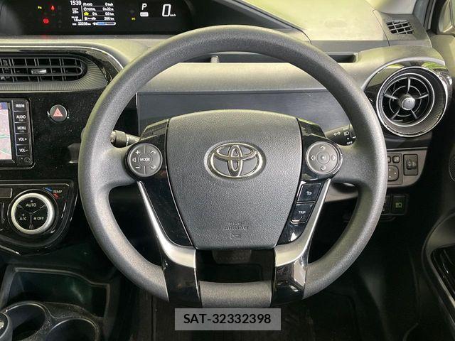 Toyota AQUA 2020-02 7356774-10