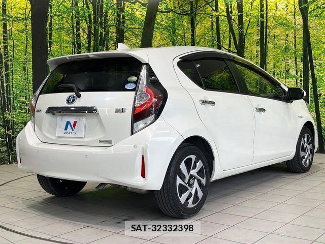 Toyota AQUA 2020-02 7356774-16