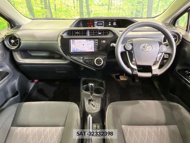 Toyota AQUA 2020-02 7356774-1