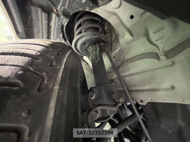 Toyota AQUA 2020-02 7356774-19