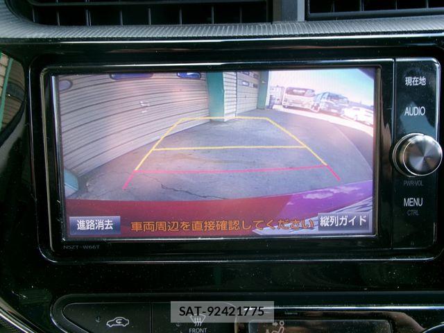 Toyota AQUA 2017-06 7356807-16