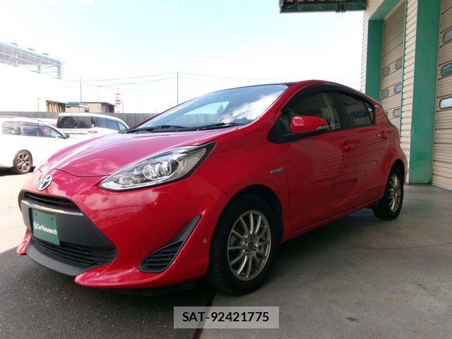 Toyota AQUA 2017-06 7356807-2