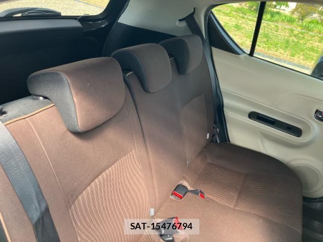 Toyota AQUA 2012-05 7356815-11