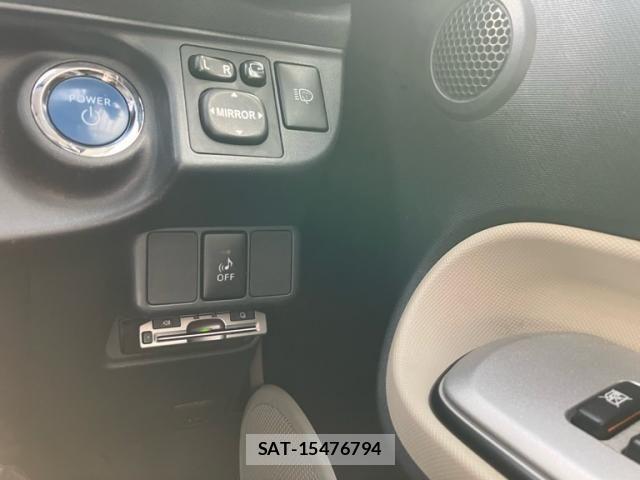 Toyota AQUA 2012-05 7356815-18