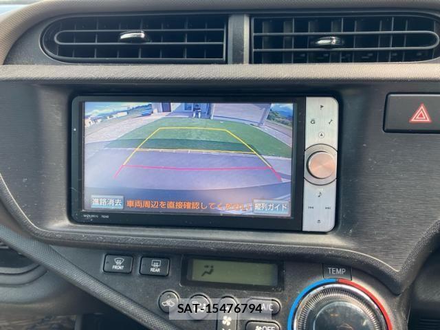 Toyota AQUA 2012-05 7356815-19