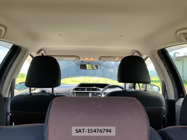 Toyota AQUA 2012-05 7356815-23