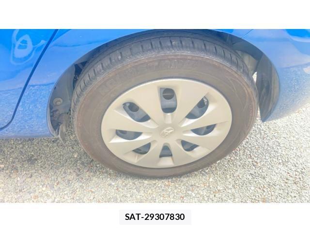 Toyota AQUA 2014-01 7356814-16