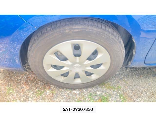 Toyota AQUA 2014-01 7356814-17
