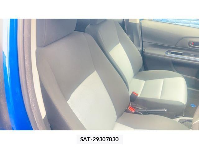 Toyota AQUA 2014-01 7356814-5