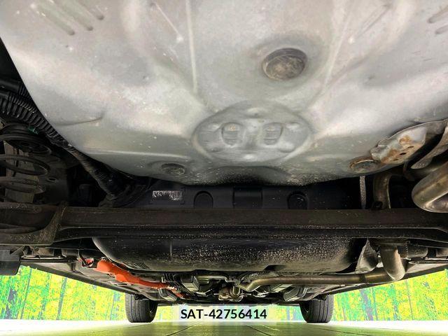 Toyota AQUA 2018-11 7356785-18
