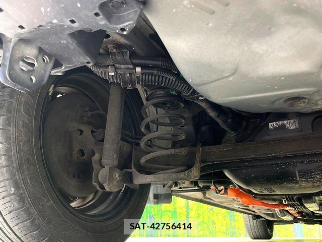 Toyota AQUA 2018-11 7356785-19
