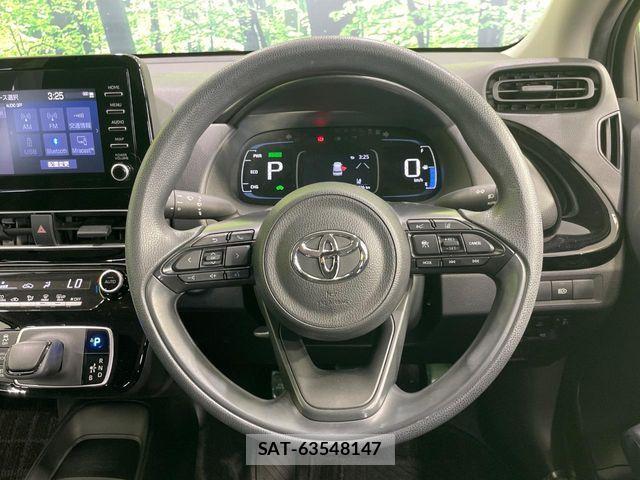 Toyota AQUA 2023-03 7356770-10