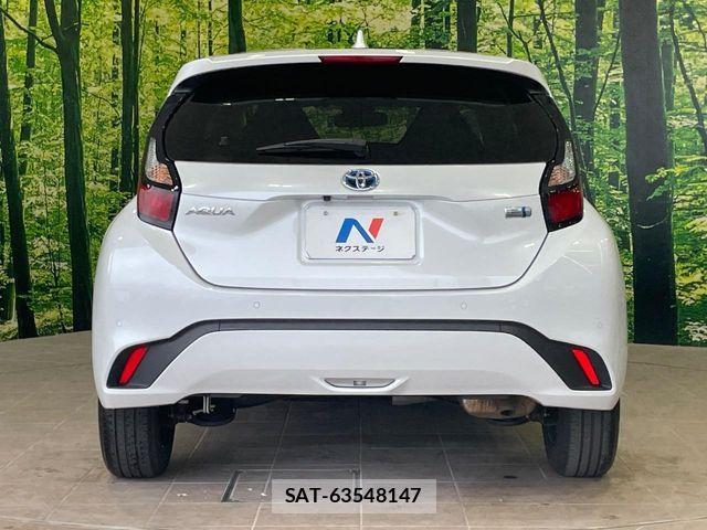 Toyota AQUA 2023-03 7356770-14