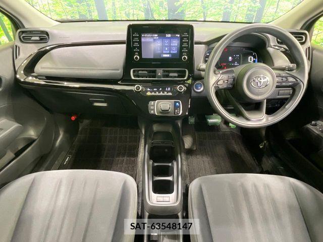 Toyota AQUA 2023-03 7356770-1