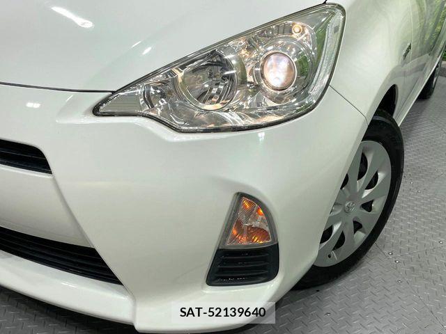 Toyota AQUA 2014-07 7356804-13