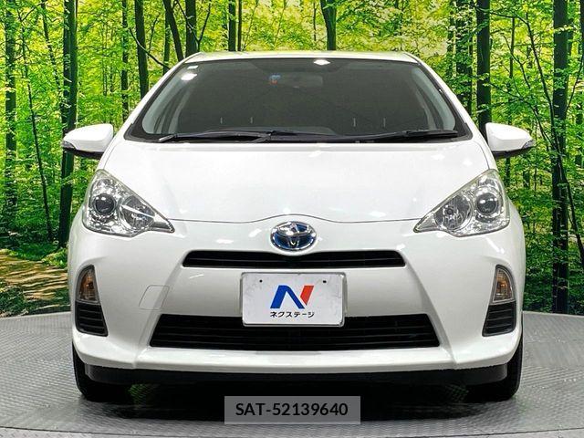 Toyota AQUA 2014-07 7356804-15