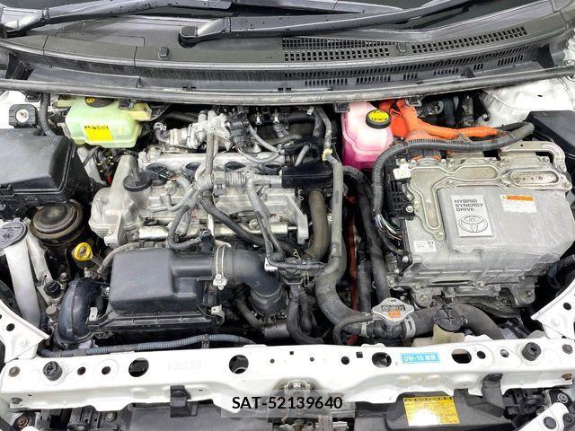 Toyota AQUA 2014-07 7356804-17