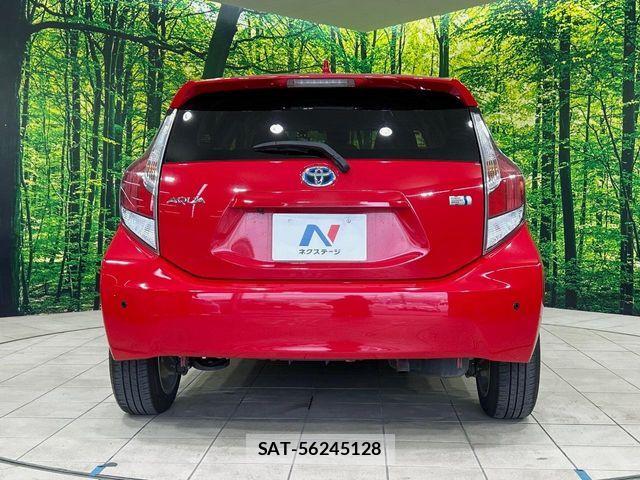 Toyota AQUA 2016-03 7356797-12