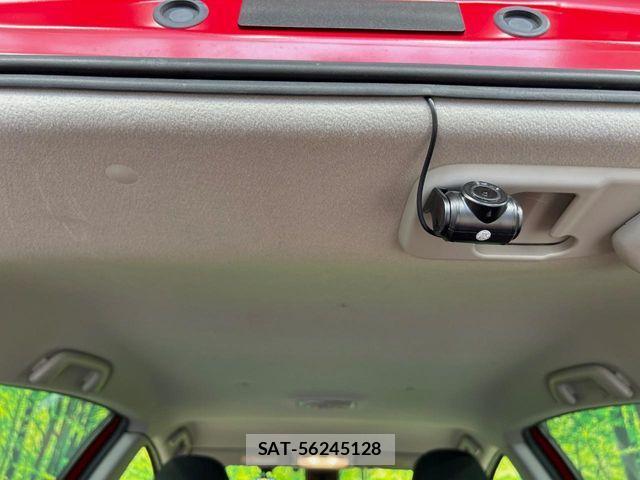 Toyota AQUA 2016-03 7356797-14